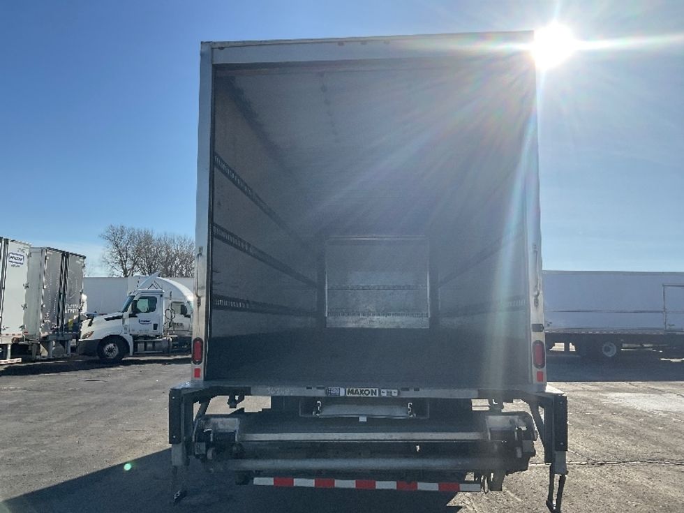 Medium Duty Box Truck-Light and Medium Duty Trucks-International-2020-MV607-Kansas City-MO-255,945\n\t\tmiles-$ 37,500 - Image 8