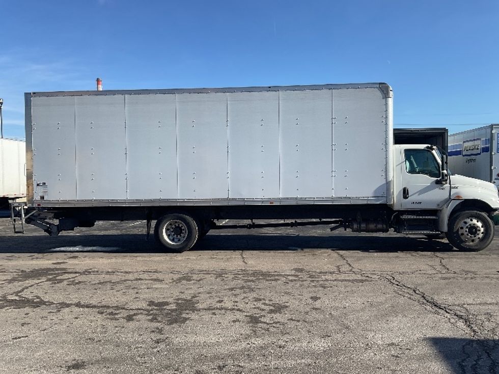 Medium Duty Box Truck-Light and Medium Duty Trucks-International-2020-MV607-Kansas City-MO-278,247\n\t\tmiles-$ 33,750 - Image 15