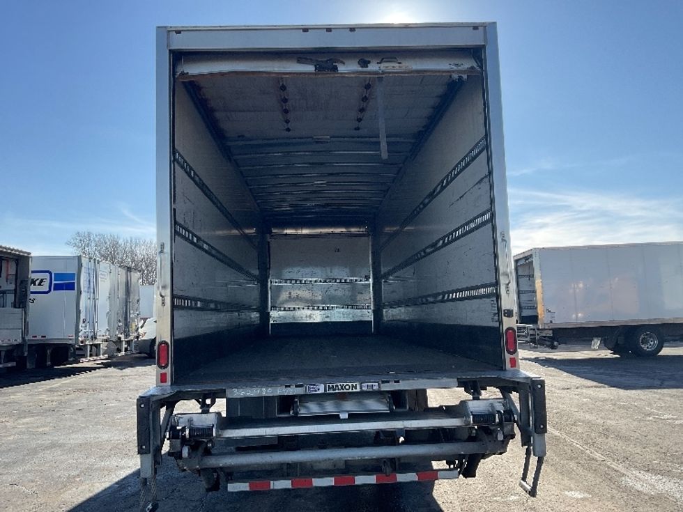 Medium Duty Box Truck-Light and Medium Duty Trucks-International-2020-MV607-Kansas City-MO-278,247\n\t\tmiles-$ 33,750 - Image 8