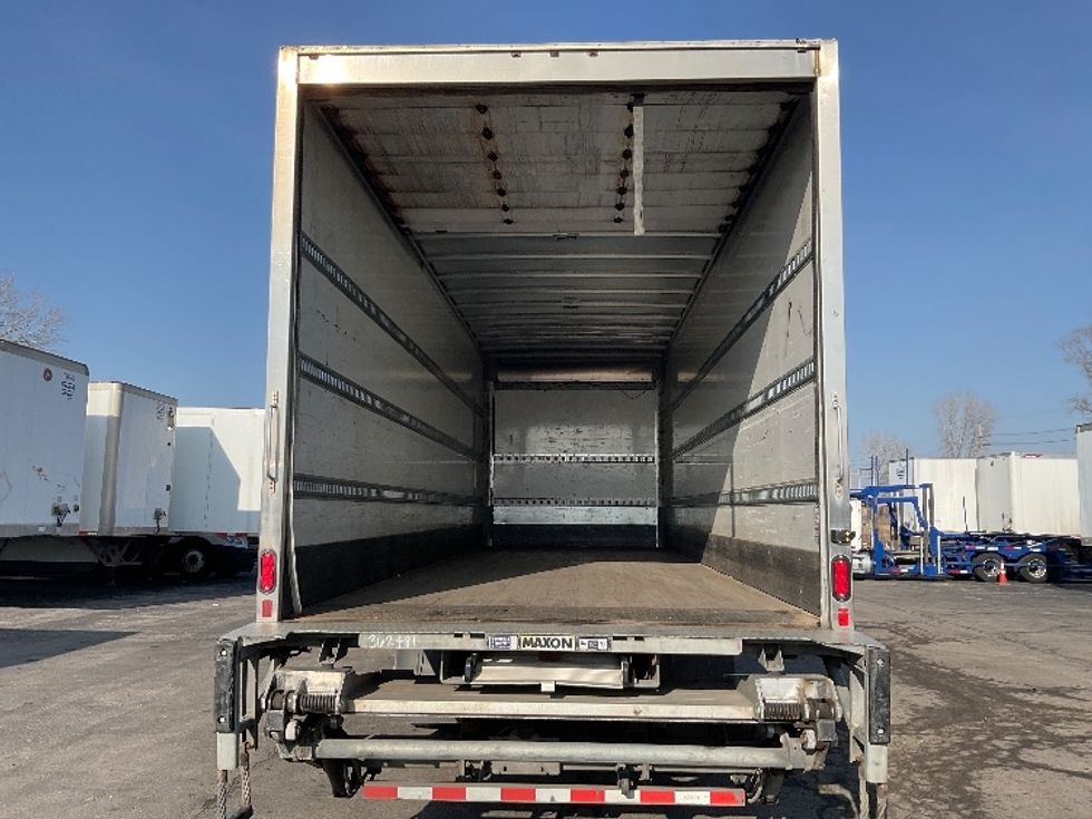 Medium Duty Box Truck-Light and Medium Duty Trucks-International-2020-MV607-Kansas City-MO-303,838\n\t\tmiles-$ 29,000 - Image 8