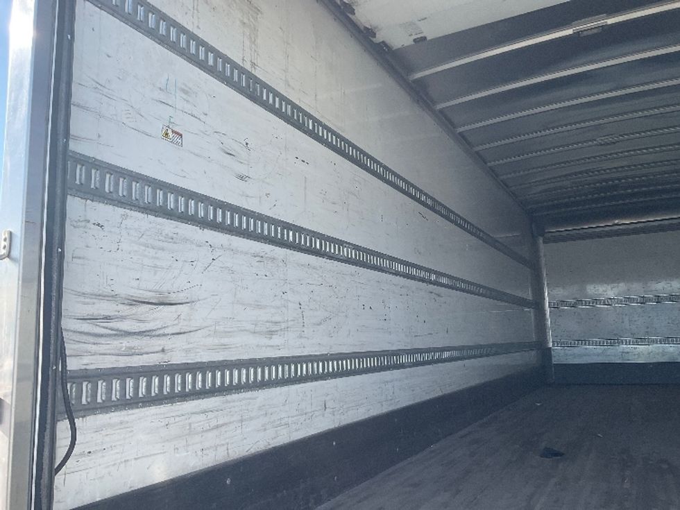 Medium Duty Box Truck-Light and Medium Duty Trucks-International-2020-MV607-Kansas City-MO-310,834\n\t\tmiles-$ 23,750 - Image 11