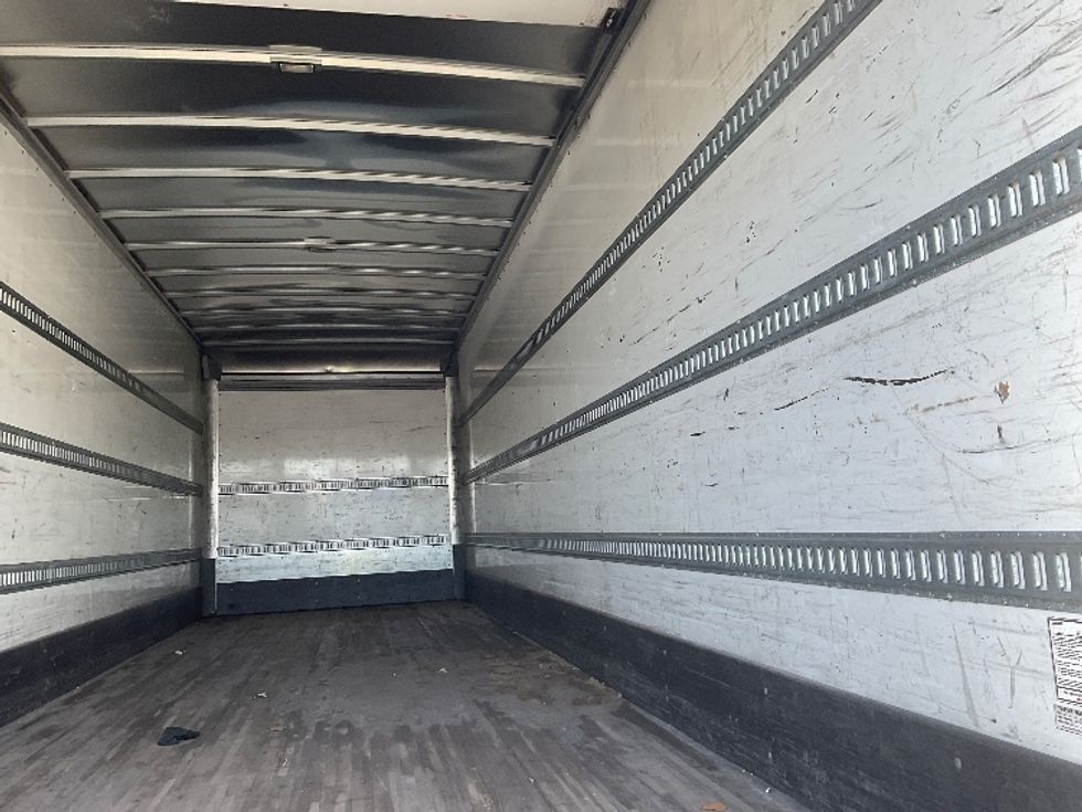 Medium Duty Box Truck-Light and Medium Duty Trucks-International-2020-MV607-Kansas City-MO-310,834\n\t\tmiles-$ 23,750 - Image 12