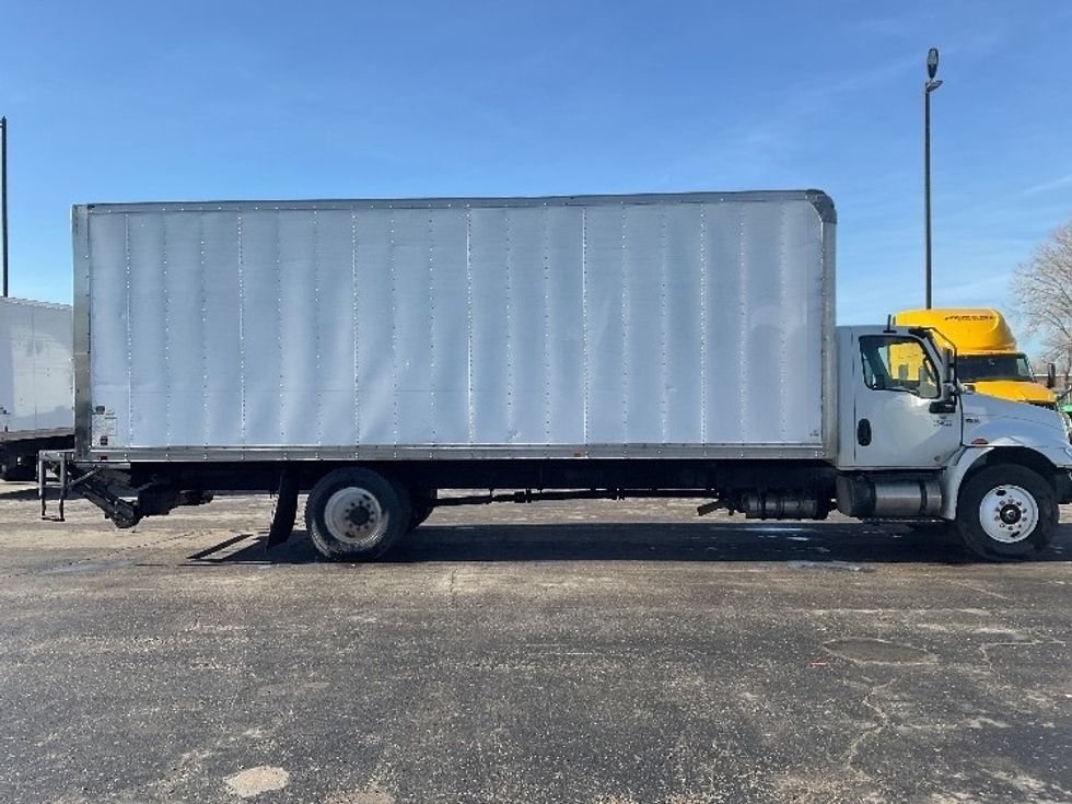 Medium Duty Box Truck-Light and Medium Duty Trucks-International-2020-MV607-Kansas City-MO-310,834\n\t\tmiles-$ 23,750 - Image 15
