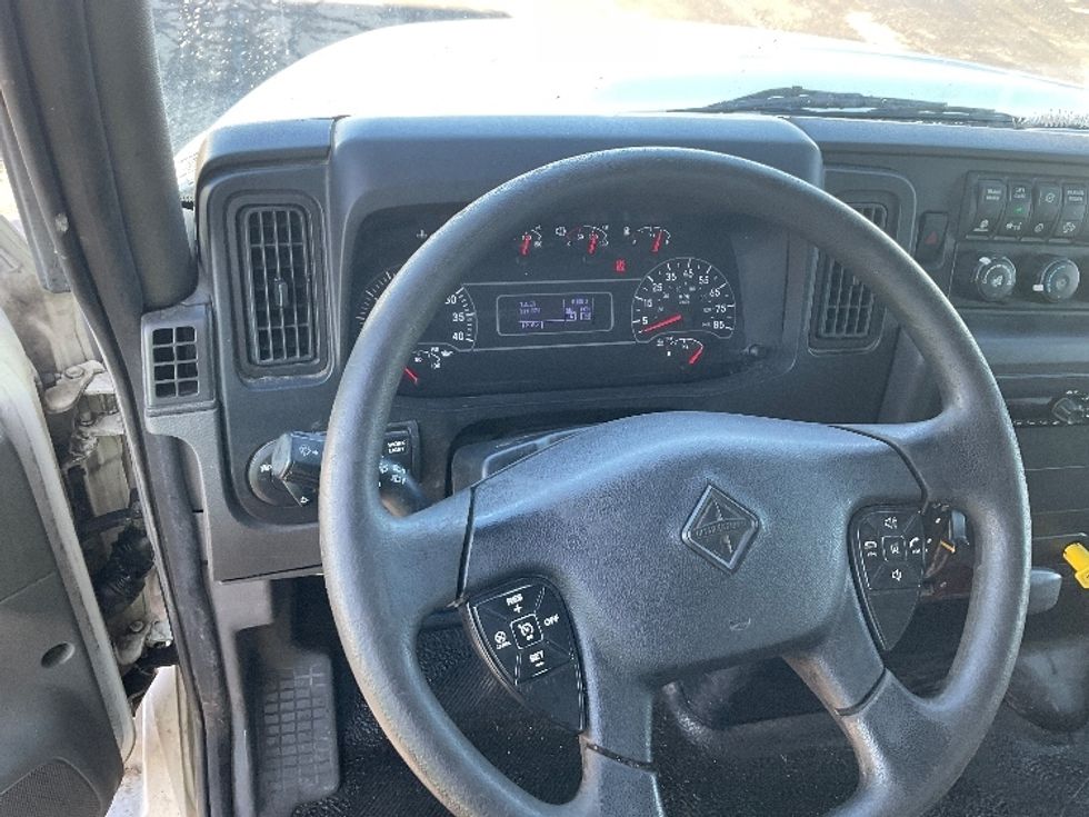 Medium Duty Box Truck-Light and Medium Duty Trucks-International-2020-MV607-Kansas City-MO-310,834\n\t\tmiles-$ 23,750 - Image 19