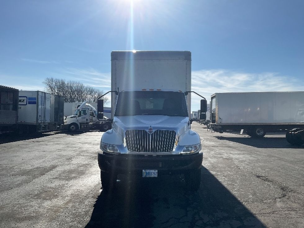 Medium Duty Box Truck-Light and Medium Duty Trucks-International-2020-MV607-Kansas City-MO-310,834\n\t\tmiles-$ 23,750 - Image 2