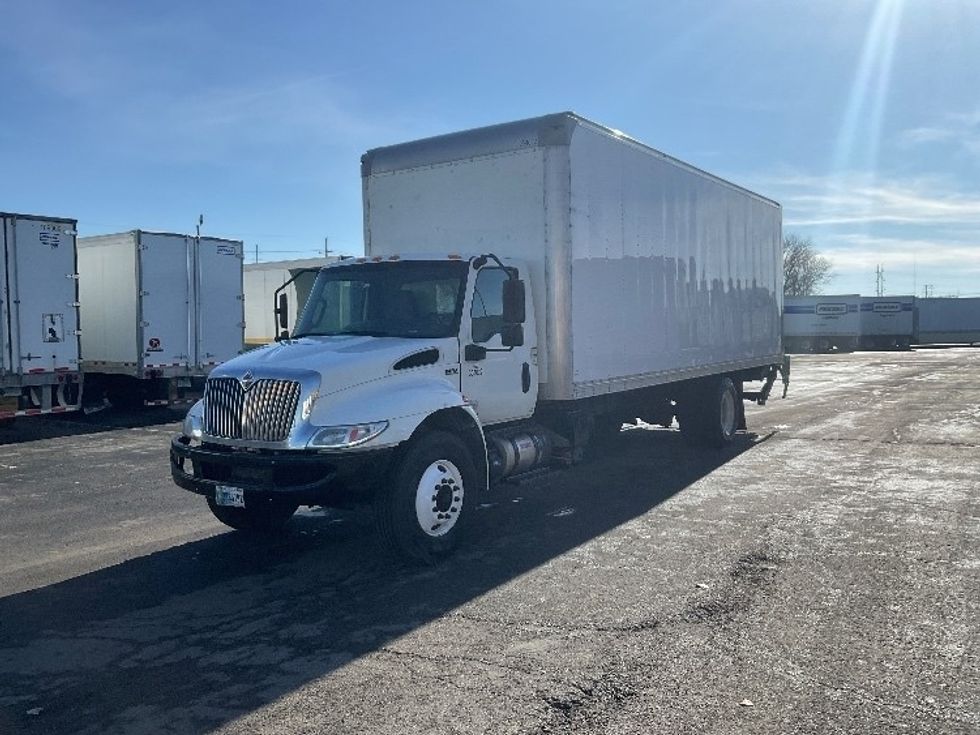 Medium Duty Box Truck-Light and Medium Duty Trucks-International-2020-MV607-Kansas City-MO-310,834\n\t\tmiles-$ 23,750 - Image 3