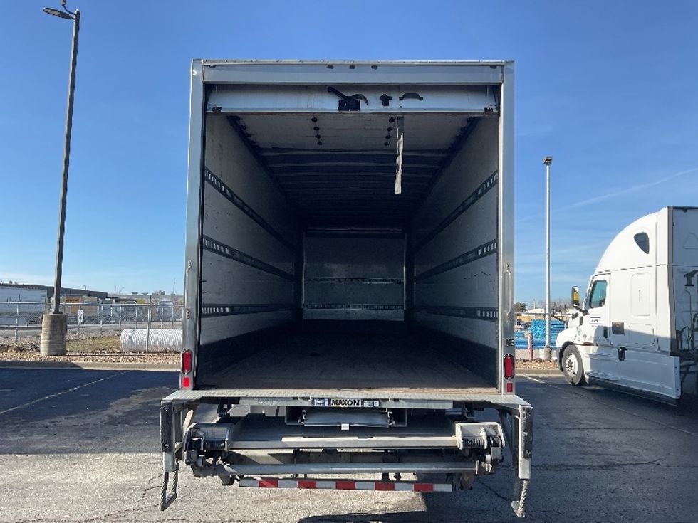 Medium Duty Box Truck-Light and Medium Duty Trucks-International-2020-MV607-Kansas City-MO-310,834\n\t\tmiles-$ 23,750 - Image 8