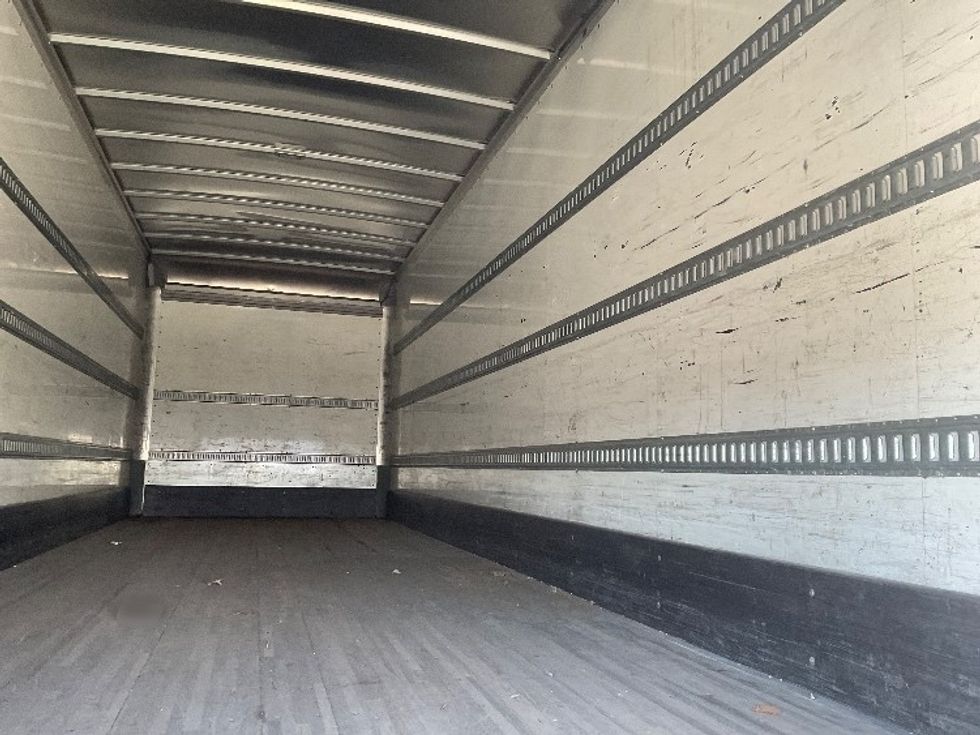 Medium Duty Box Truck-Light and Medium Duty Trucks-International-2020-MV607-Kansas City-MO-331,742\n\t\tmiles-$ 24,750 - Image 12