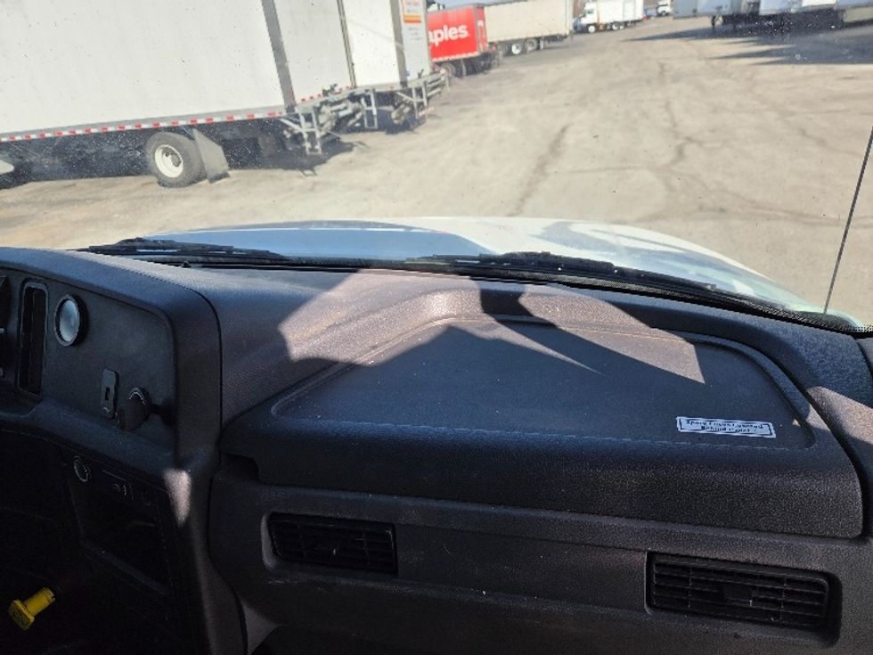 Medium Duty Box Truck-Light and Medium Duty Trucks-International-2020-MV607-Kansas City-MO-334,904\n\t\tmiles-$ 22,000 - Image 21