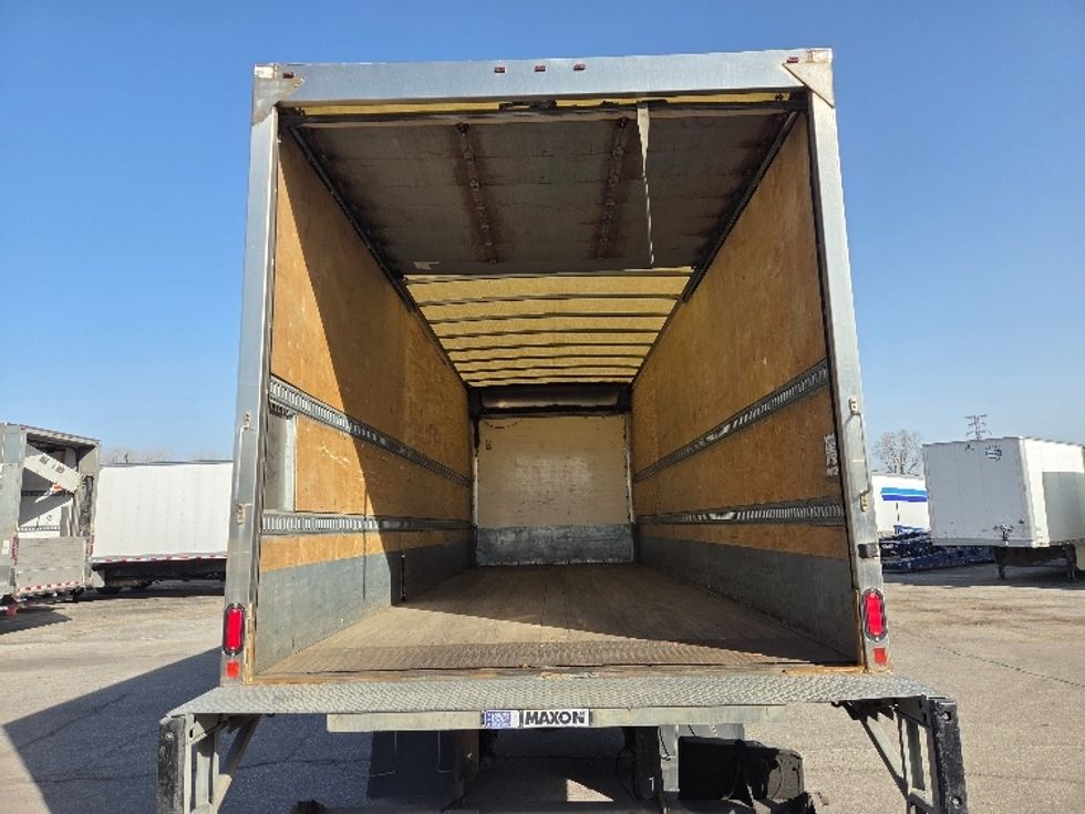 Medium Duty Box Truck-Light and Medium Duty Trucks-International-2020-MV607-Kansas City-MO-334,904\n\t\tmiles-$ 22,000 - Image 8