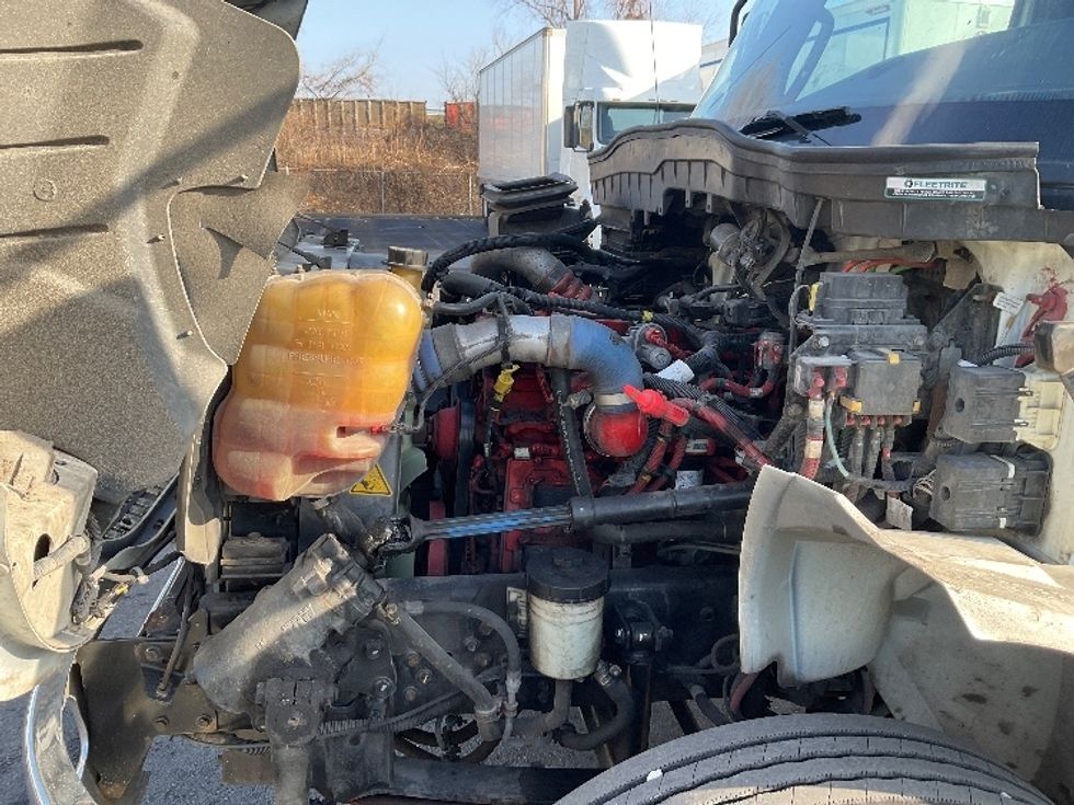 Medium Duty Box Truck-Light and Medium Duty Trucks-International-2020-MV607-Kansas City-MO-347,593\n\t\tmiles-$ 22,250 - Image 24