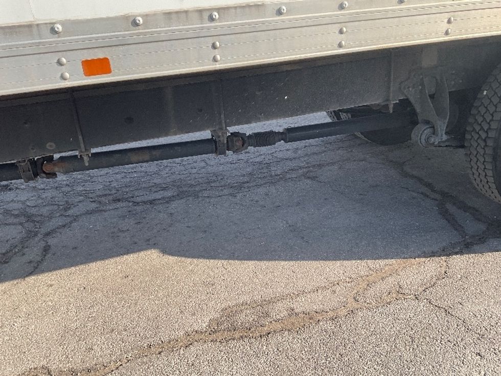 Medium Duty Box Truck-Light and Medium Duty Trucks-International-2020-MV607-Kansas City-MO-347,593\n\t\tmiles-$ 22,250 - Image 5
