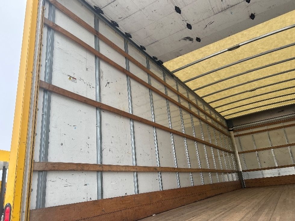 Medium Duty Box Truck-Light and Medium Duty Trucks-International-2020-MV607-Katy-TX-145,958\n\t\tmiles-$ 45,750 - Image 11