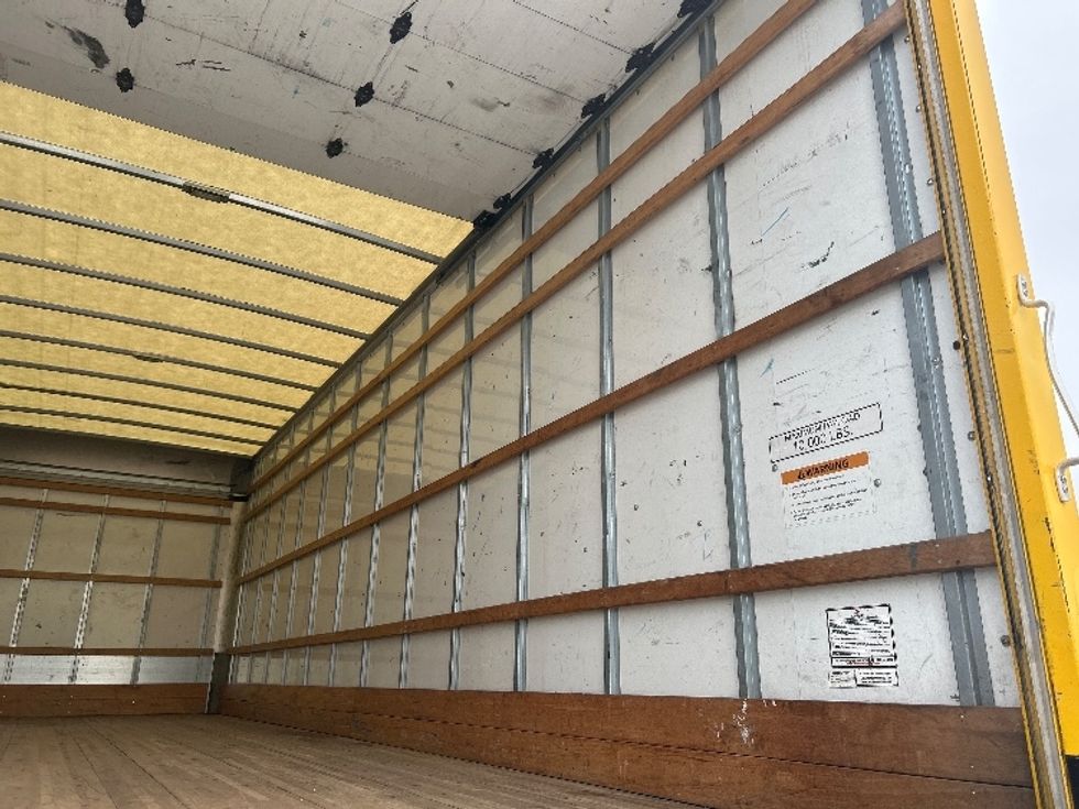 Medium Duty Box Truck-Light and Medium Duty Trucks-International-2020-MV607-Katy-TX-145,958\n\t\tmiles-$ 45,750 - Image 12