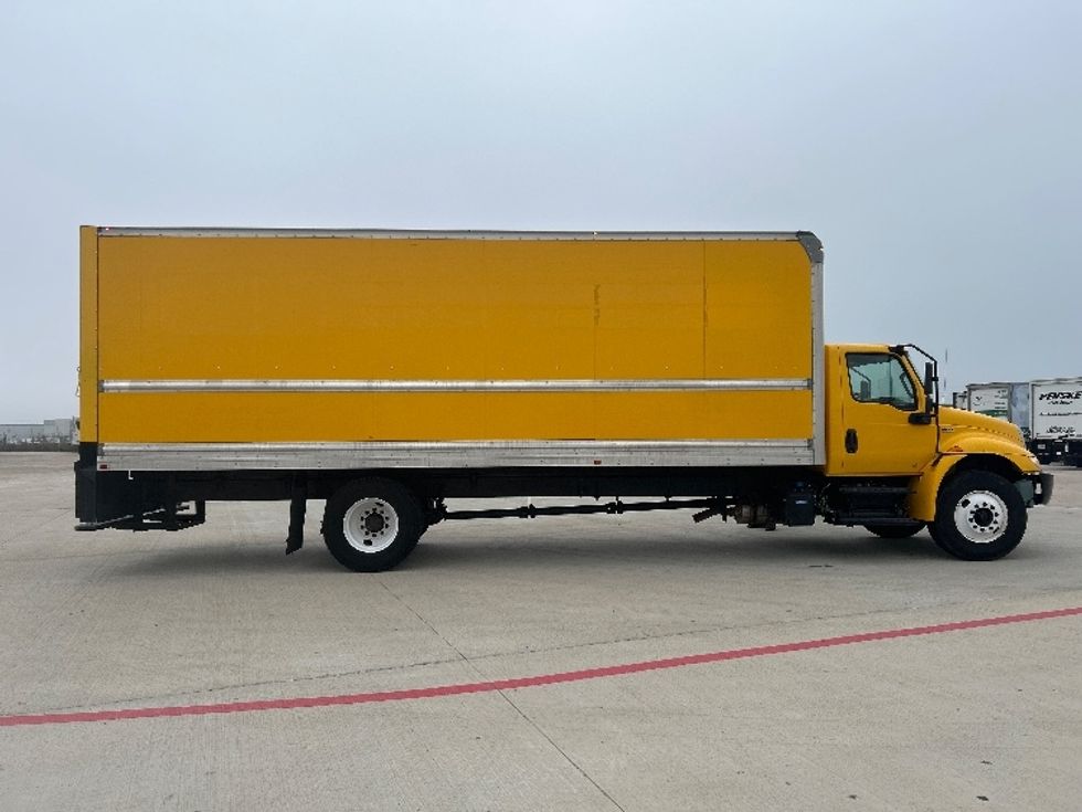 Medium Duty Box Truck-Light and Medium Duty Trucks-International-2020-MV607-Katy-TX-145,958\n\t\tmiles-$ 45,750 - Image 15