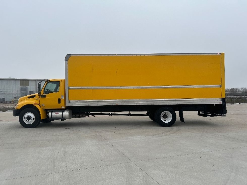 Medium Duty Box Truck-Light and Medium Duty Trucks-International-2020-MV607-Katy-TX-145,958\n\t\tmiles-$ 45,750 - Image 4