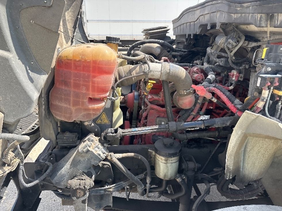 Medium Duty Box Truck-Light and Medium Duty Trucks-International-2020-MV607-Katy-TX-154,822\n\t\tmiles-$ 50,250 - Image 24