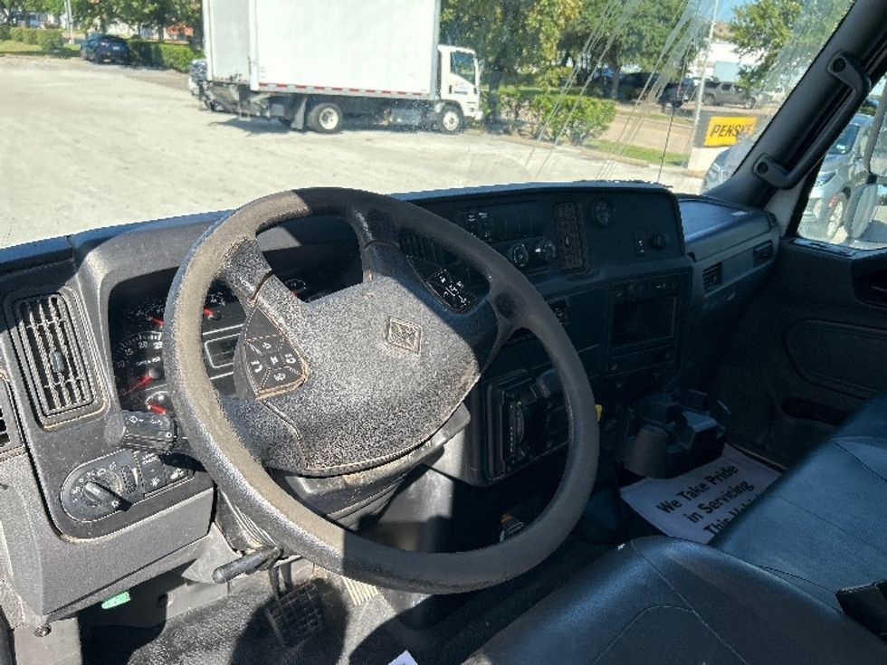 Medium Duty Box Truck-Light and Medium Duty Trucks-International-2020-MV607-Katy-TX-227,777\n\t\tmiles-$ 37,500 - Image 16