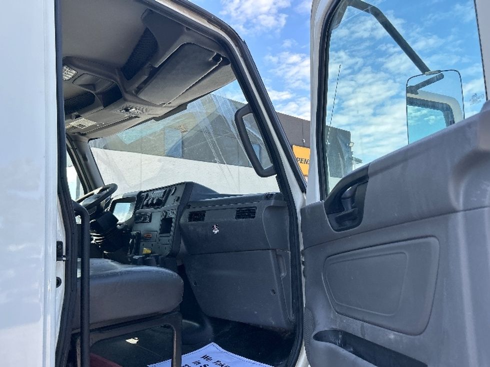 Medium Duty Box Truck-Light and Medium Duty Trucks-International-2020-MV607-Katy-TX-227,777\n\t\tmiles-$ 37,500 - Image 19