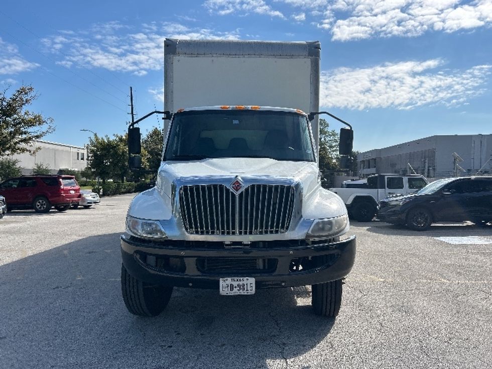 Medium Duty Box Truck-Light and Medium Duty Trucks-International-2020-MV607-Katy-TX-227,777\n\t\tmiles-$ 37,500 - Image 2