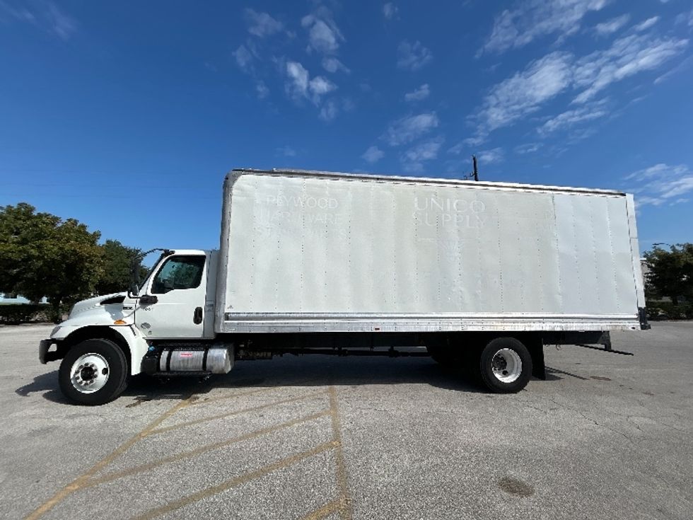 Medium Duty Box Truck-Light and Medium Duty Trucks-International-2020-MV607-Katy-TX-227,777\n\t\tmiles-$ 37,500 - Image 4