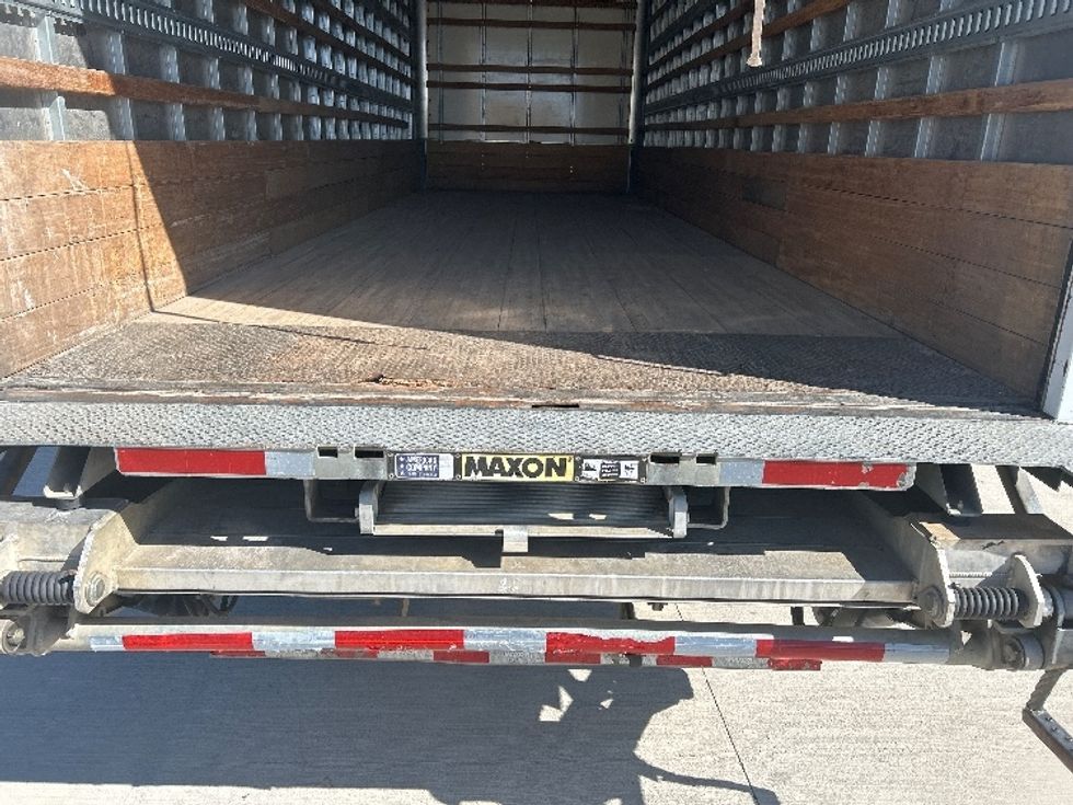 Medium Duty Box Truck-Light and Medium Duty Trucks-International-2020-MV607-Katy-TX-234,700\n\t\tmiles-$ 36,000 - Image 10