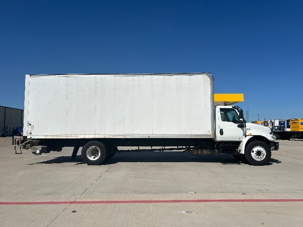 Medium Duty Box Truck-Light and Medium Duty Trucks-International-2020-MV607-Katy-TX-234,700\n\t\tmiles-$ 36,000 - Image 15