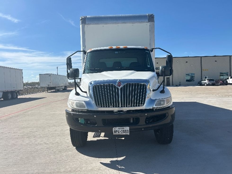 Medium Duty Box Truck-Light and Medium Duty Trucks-International-2020-MV607-Katy-TX-234,700\n\t\tmiles-$ 36,000 - Image 2
