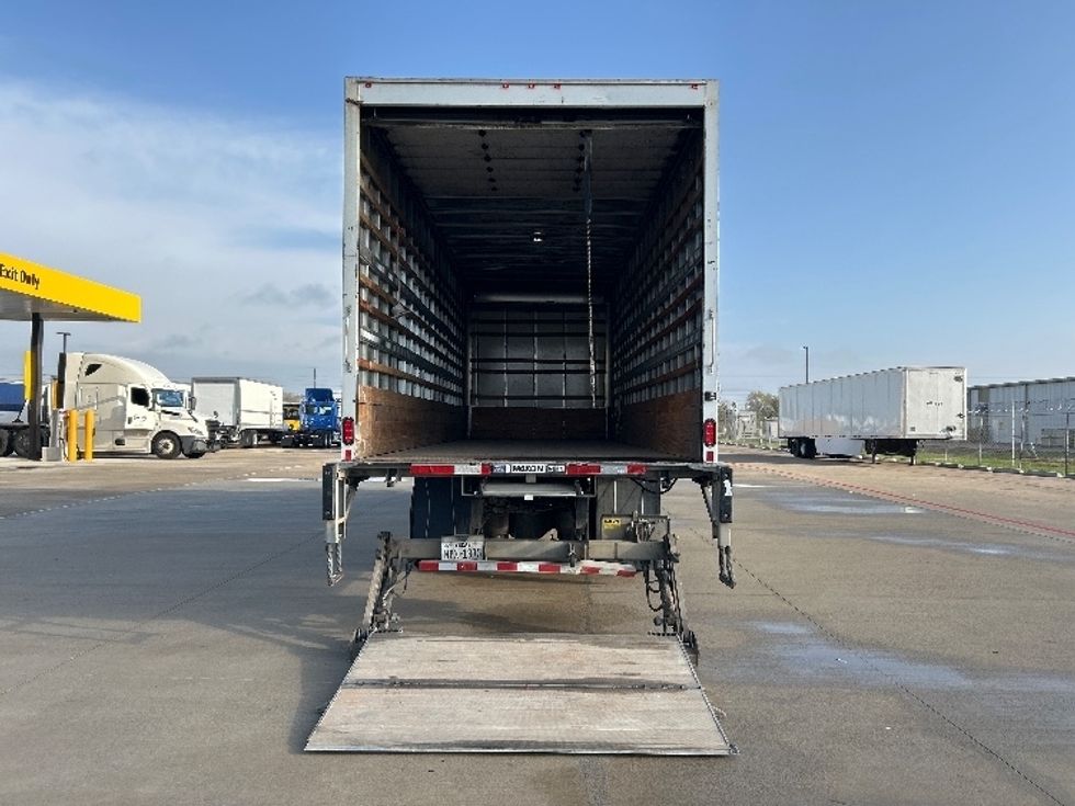 Medium Duty Box Truck-Light and Medium Duty Trucks-International-2020-MV607-Katy-TX-234,700\n\t\tmiles-$ 36,000 - Image 9