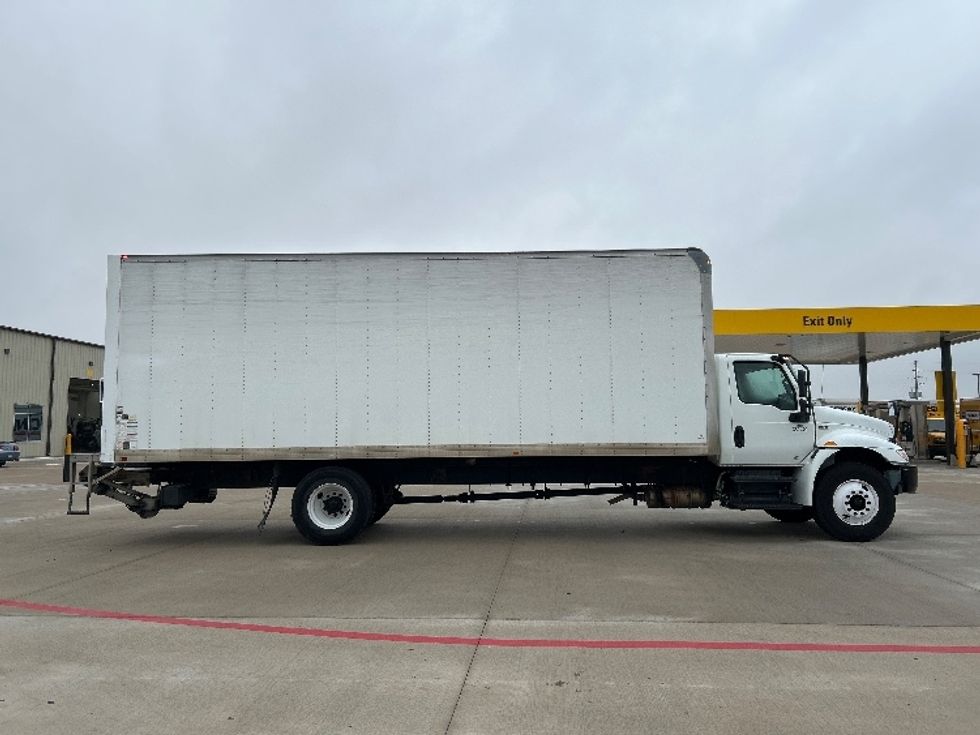Medium Duty Box Truck-Light and Medium Duty Trucks-International-2020-MV607-Katy-TX-246,430\n\t\tmiles-$ 34,250 - Image 15