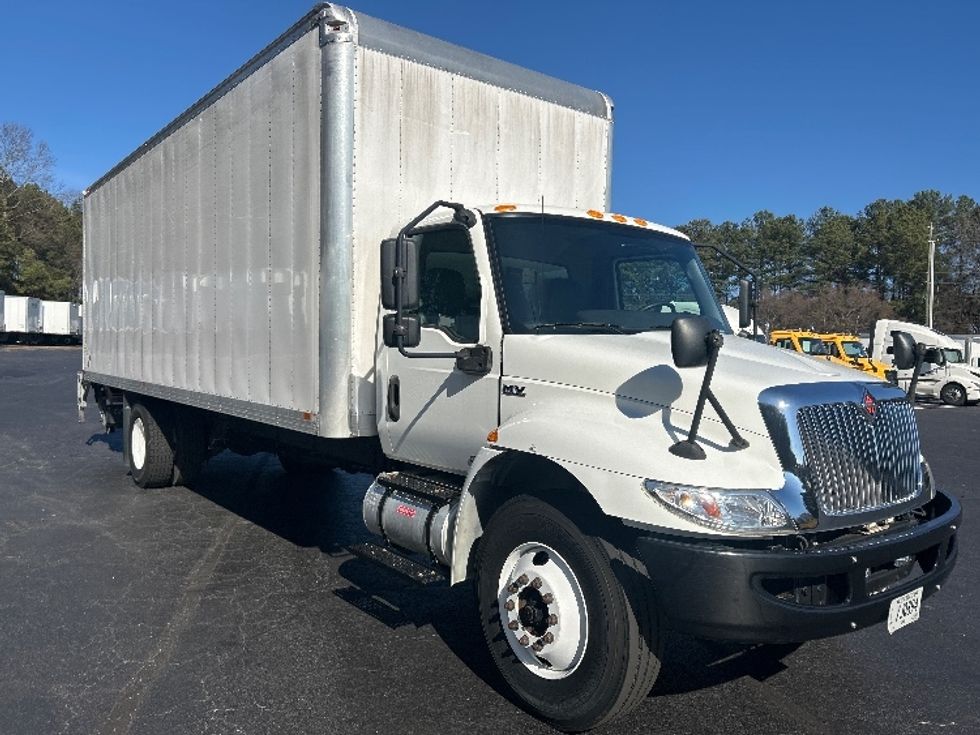 Medium Duty Box Truck-Light and Medium Duty Trucks-International-2020-MV607-Kennesaw-GA-24,318\n\t\tmiles-$ 69,500 - Image 1