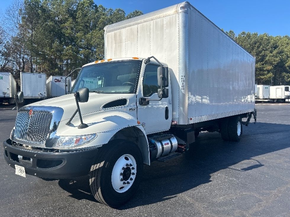 Medium Duty Box Truck-Light and Medium Duty Trucks-International-2020-MV607-Kennesaw-GA-24,318\n\t\tmiles-$ 69,500 - Image 3