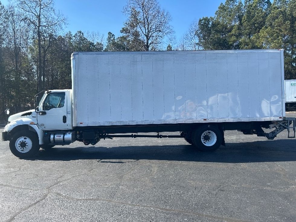 Medium Duty Box Truck-Light and Medium Duty Trucks-International-2020-MV607-Kennesaw-GA-24,318\n\t\tmiles-$ 69,500 - Image 4