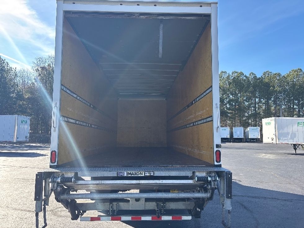 Medium Duty Box Truck-Light and Medium Duty Trucks-International-2020-MV607-Kennesaw-GA-24,318\n\t\tmiles-$ 69,500 - Image 8