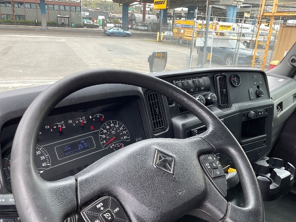Medium Duty Box Truck-Light and Medium Duty Trucks-International-2020-MV607-Kent-WA-114,291\n\t\tmiles-$ 49,000 - Image 17