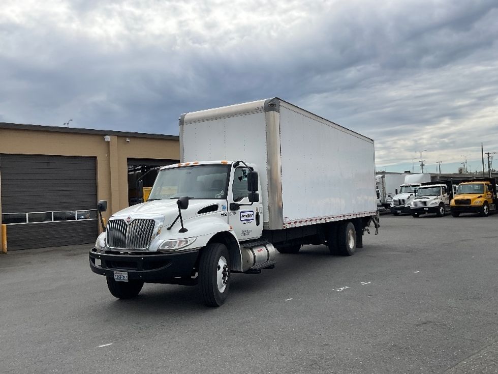 Medium Duty Box Truck-Light and Medium Duty Trucks-International-2020-MV607-Kent-WA-114,291\n\t\tmiles-$ 49,000 - Image 3