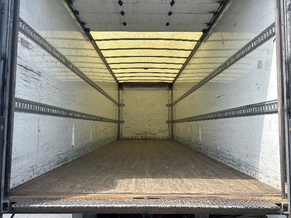 Medium Duty Box Truck-Light and Medium Duty Trucks-International-2020-MV607-Kent-WA-122,036\n\t\tmiles-$ 57,500 - Image 10
