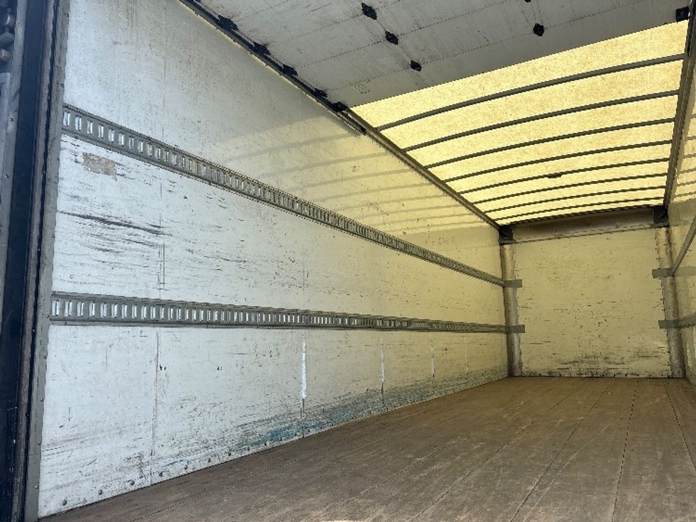 Medium Duty Box Truck-Light and Medium Duty Trucks-International-2020-MV607-Kent-WA-122,036\n\t\tmiles-$ 57,500 - Image 11