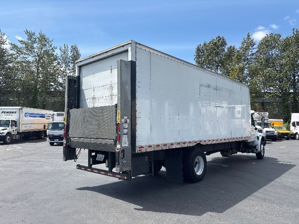 Medium Duty Box Truck-Light and Medium Duty Trucks-International-2020-MV607-Kent-WA-122,036\n\t\tmiles-$ 57,500 - Image 14