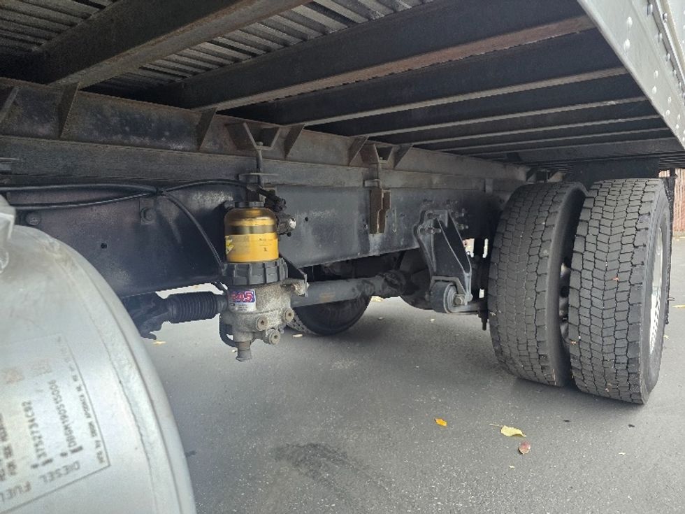 Medium Duty Box Truck-Light and Medium Duty Trucks-International-2020-MV607-Kent-WA-123,015\n\t\tmiles-$ 46,750 - Image 5