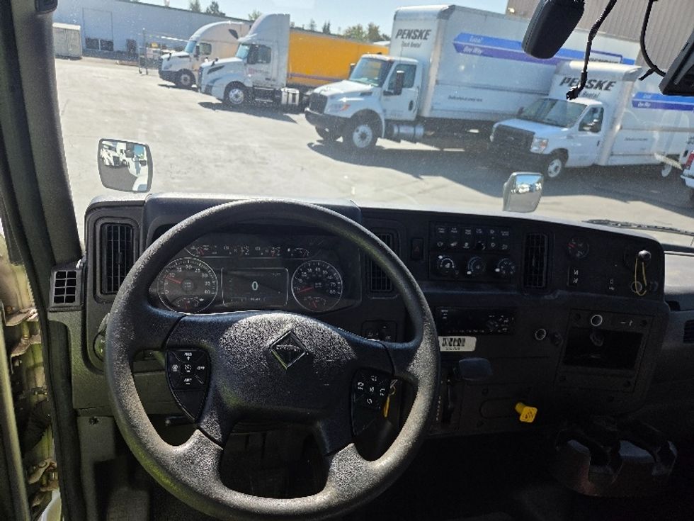 Medium Duty Box Truck-Light and Medium Duty Trucks-International-2020-MV607-Kent-WA-138,000\n\t\tmiles-$ 45,500 - Image 18