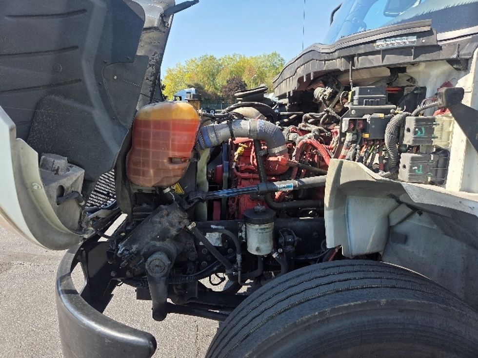 Medium Duty Box Truck-Light and Medium Duty Trucks-International-2020-MV607-Kent-WA-138,000\n\t\tmiles-$ 45,500 - Image 24