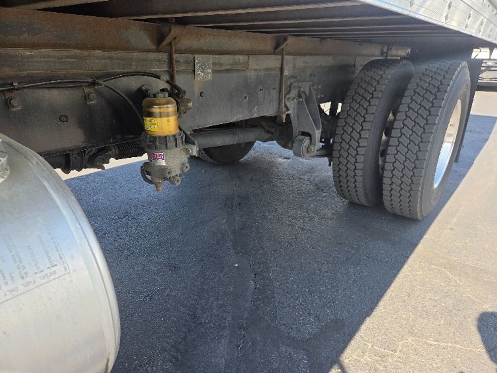 Medium Duty Box Truck-Light and Medium Duty Trucks-International-2020-MV607-Kent-WA-138,000\n\t\tmiles-$ 45,500 - Image 5