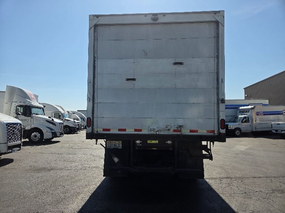 Medium Duty Box Truck-Light and Medium Duty Trucks-International-2020-MV607-Kent-WA-138,000\n\t\tmiles-$ 45,500 - Image 7
