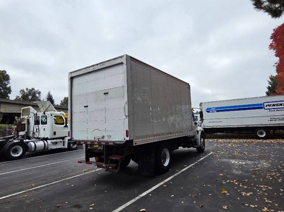 Medium Duty Box Truck-Light and Medium Duty Trucks-International-2020-MV607-Kent-WA-141,281\n\t\tmiles-$ 45,000 - Image 13