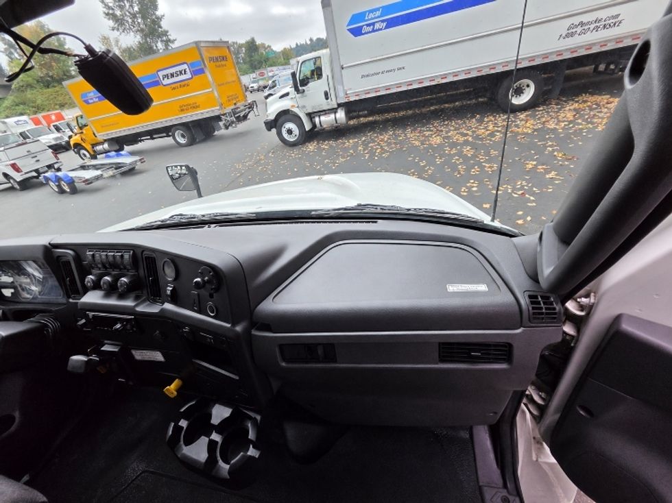 Medium Duty Box Truck-Light and Medium Duty Trucks-International-2020-MV607-Kent-WA-141,281\n\t\tmiles-$ 45,000 - Image 21