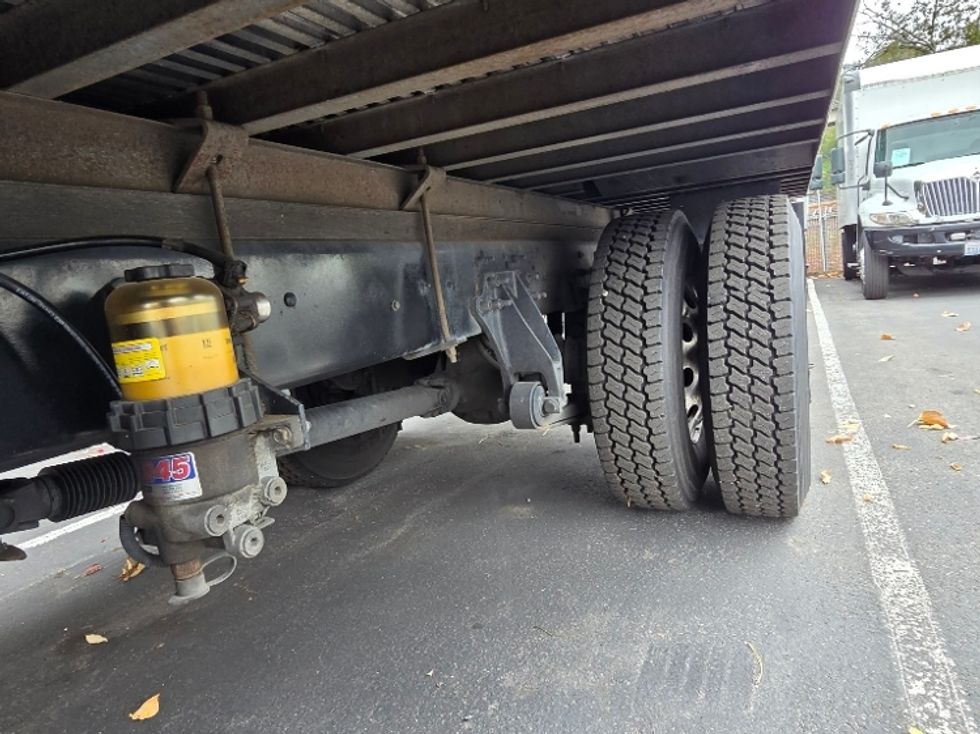 Medium Duty Box Truck-Light and Medium Duty Trucks-International-2020-MV607-Kent-WA-141,281\n\t\tmiles-$ 45,000 - Image 5