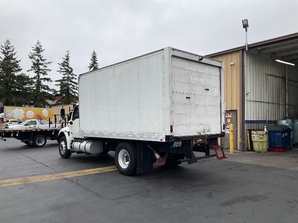 Medium Duty Box Truck-Light and Medium Duty Trucks-International-2020-MV607-Kent-WA-141,318\n\t\tmiles-$ 45,000 - Image 6