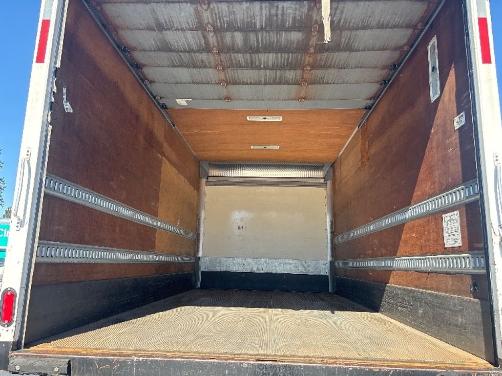 Medium Duty Box Truck-Light and Medium Duty Trucks-International-2020-MV607-Kent-WA-143,269\n\t\tmiles-$ 46,500 - Image 10
