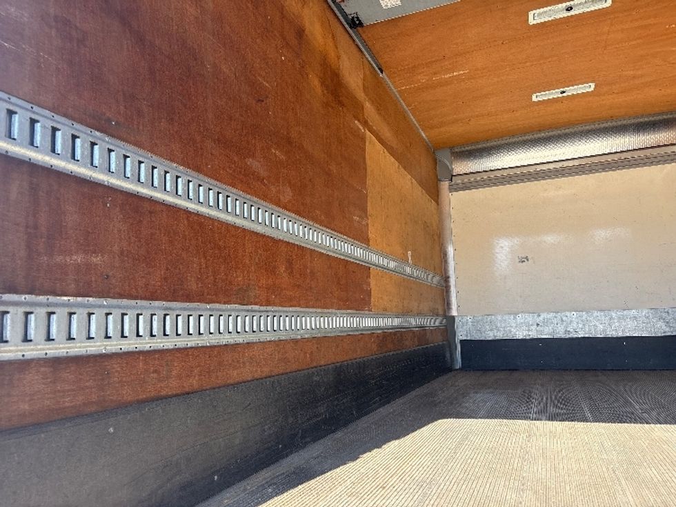Medium Duty Box Truck-Light and Medium Duty Trucks-International-2020-MV607-Kent-WA-143,269\n\t\tmiles-$ 46,500 - Image 11